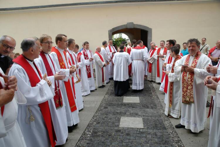 Mašniško posvečenje g. Tineta Povirka in brata Luke Modica