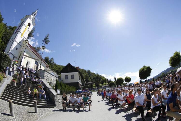 Nova maša g Tineta Povirka in praznovanje (8)