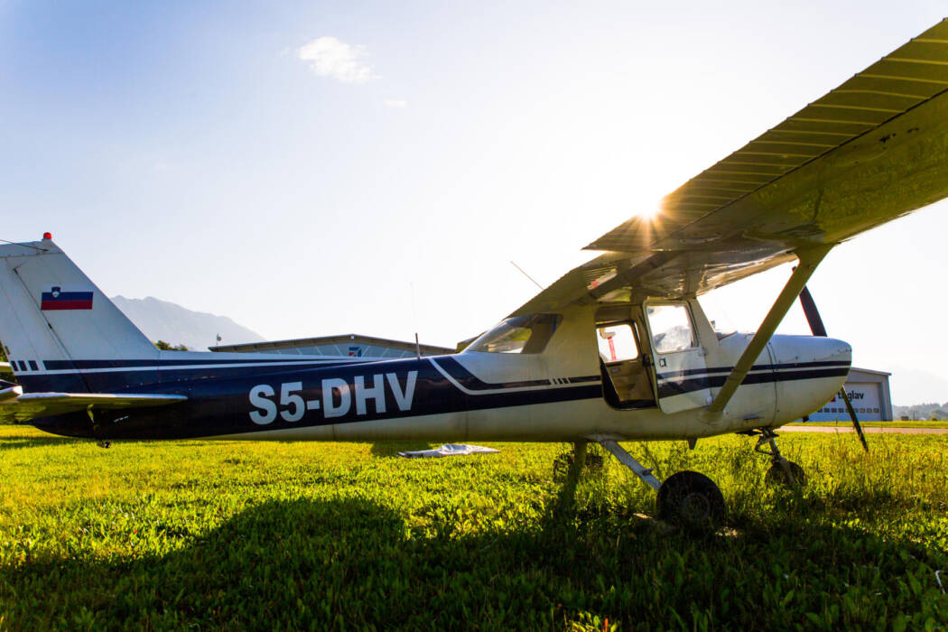 S5-DHV Plane